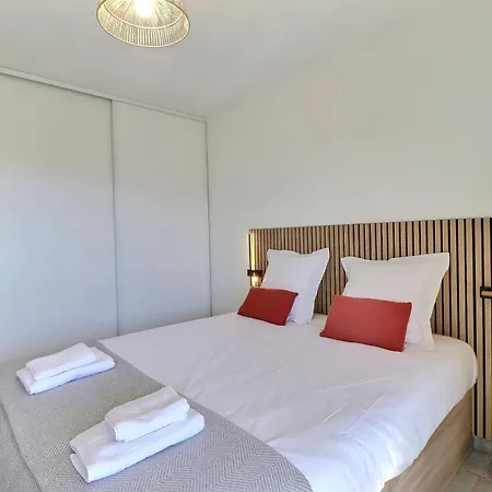 Appartement Le Dolce Proche Centre Plages&parking *